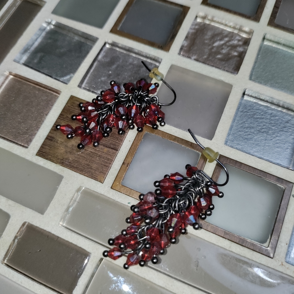 Vintage Deep Red Dangle earrings